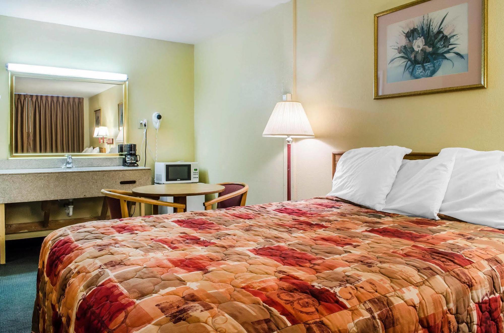 Relax Hotel
